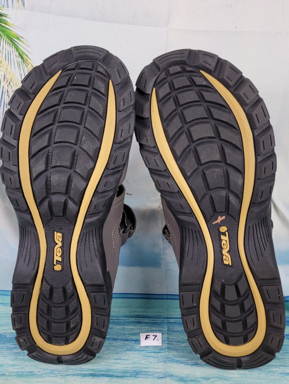 Teva Forebay Sandles Mens 10 - Picture 8 of 9